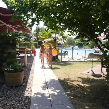 Camping 3 Etoiles - Piscine - Eebbgh Devillac