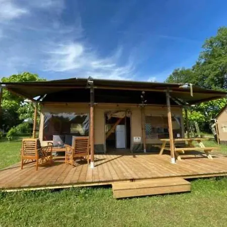 Camping 3 Etoiles - Piscine - Eebbgh Devillac