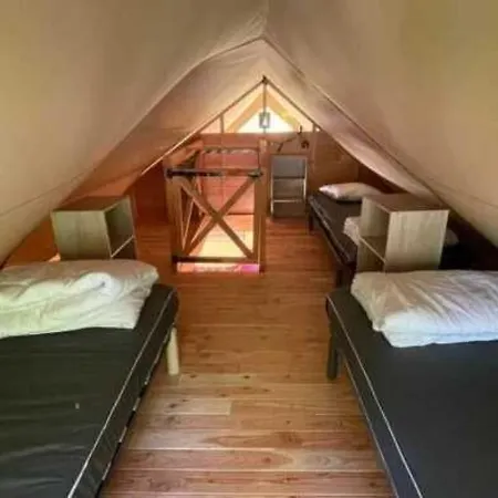 Camping 3 Etoiles - Piscine - Eebbgh