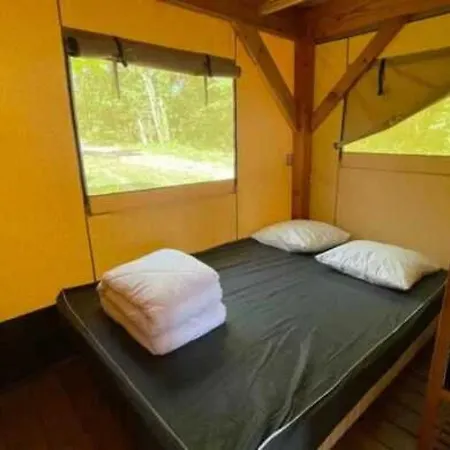 Camping 3 Etoiles - Piscine - Eebbgh Devillac